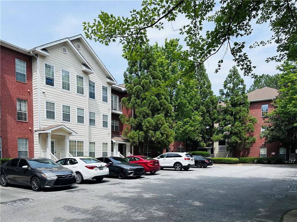 5641 Roswell Road 111
