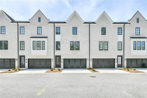 Photo of 368 Clark Crossing, Sandy Springs, GA 30328 (MLS # 7606083)