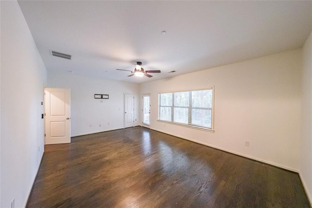 915 Dumaine Trace