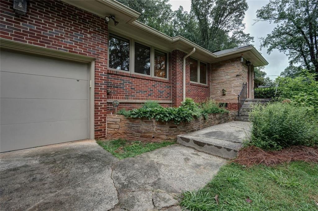 416 W Parkwood Road