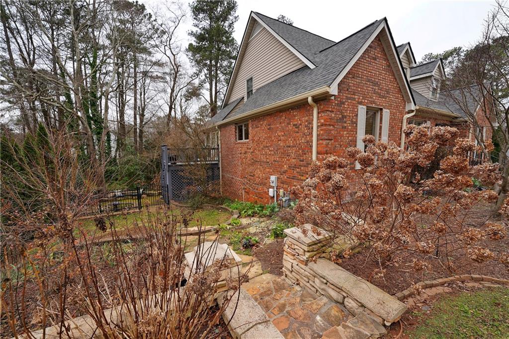 2150 Wenlok Trail NE