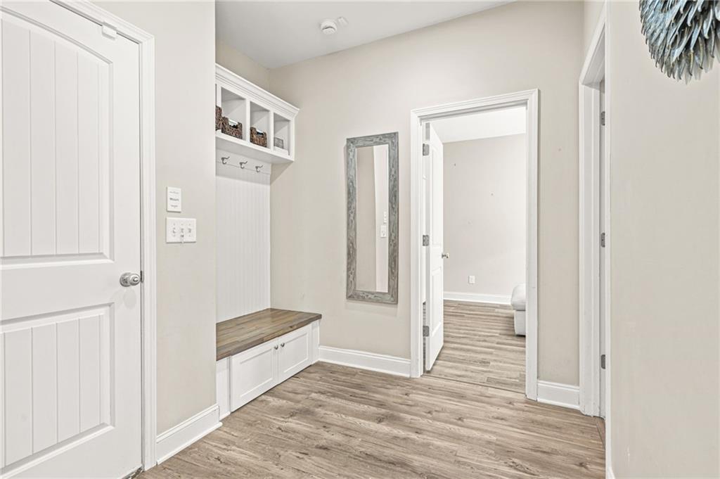 5895 Springbox Drive, Suwanee, Georgia image 21