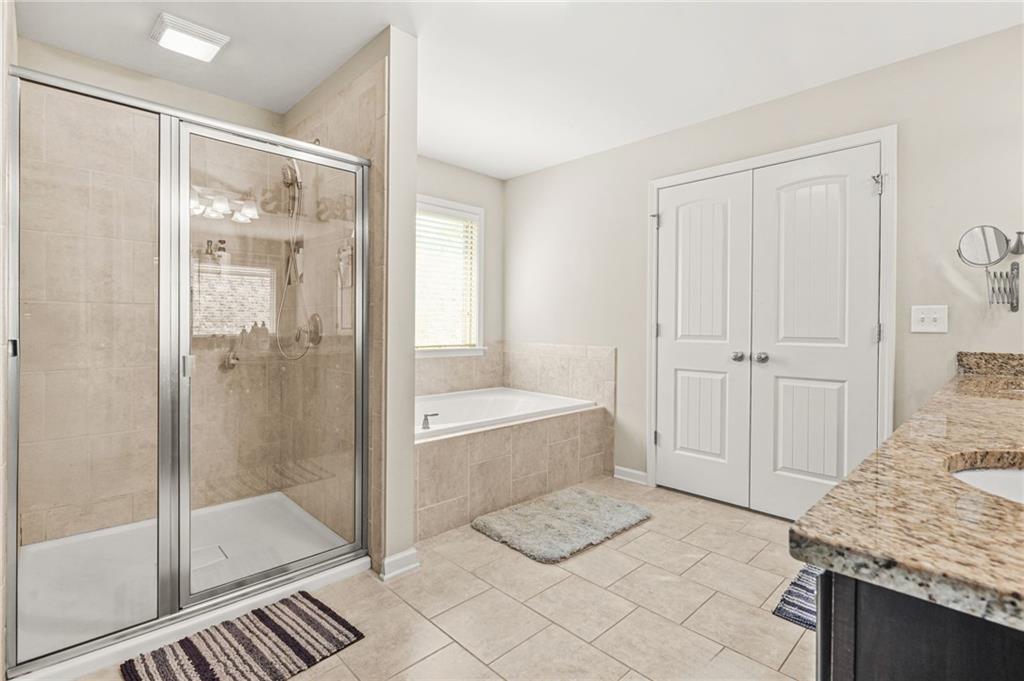 5895 Springbox Drive, Suwanee, Georgia image 40