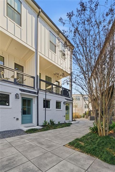 1242 Cushenberry Lane 10 Atlanta GA 30318