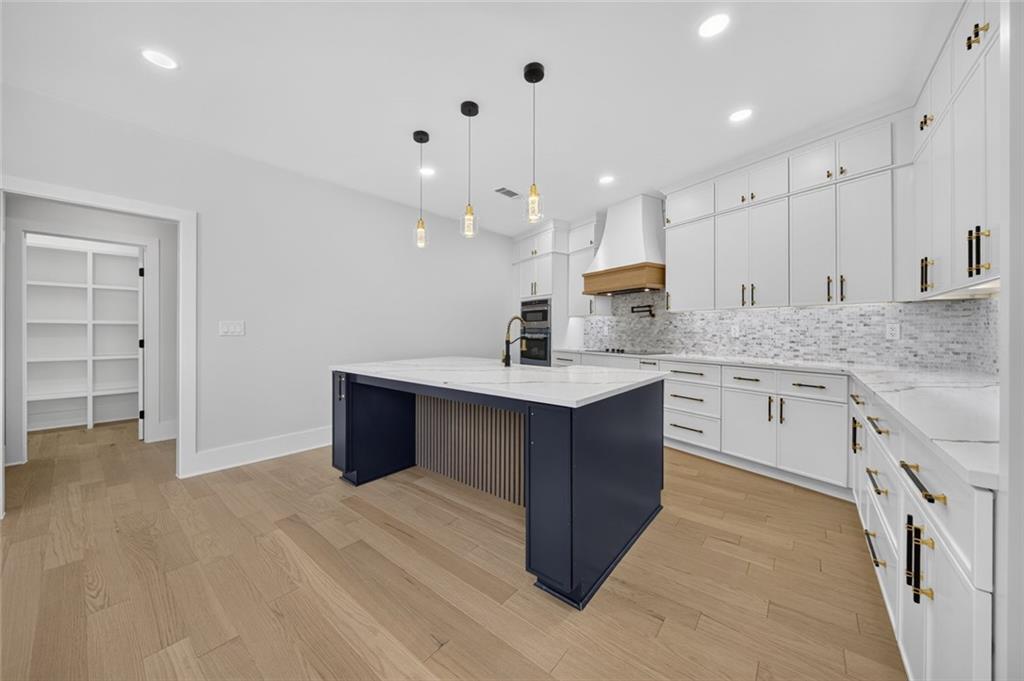 210 Lacey Oak Lane