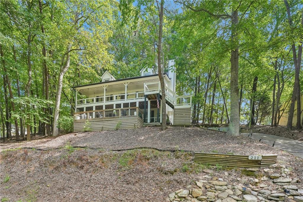 211 Hillside Drive