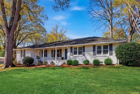 Homes For Sale - 555 Allgood Road<br/> Marietta, GA 30060