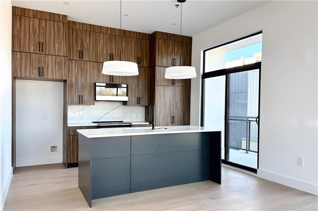 567 Ponce De Leon Avenue 501