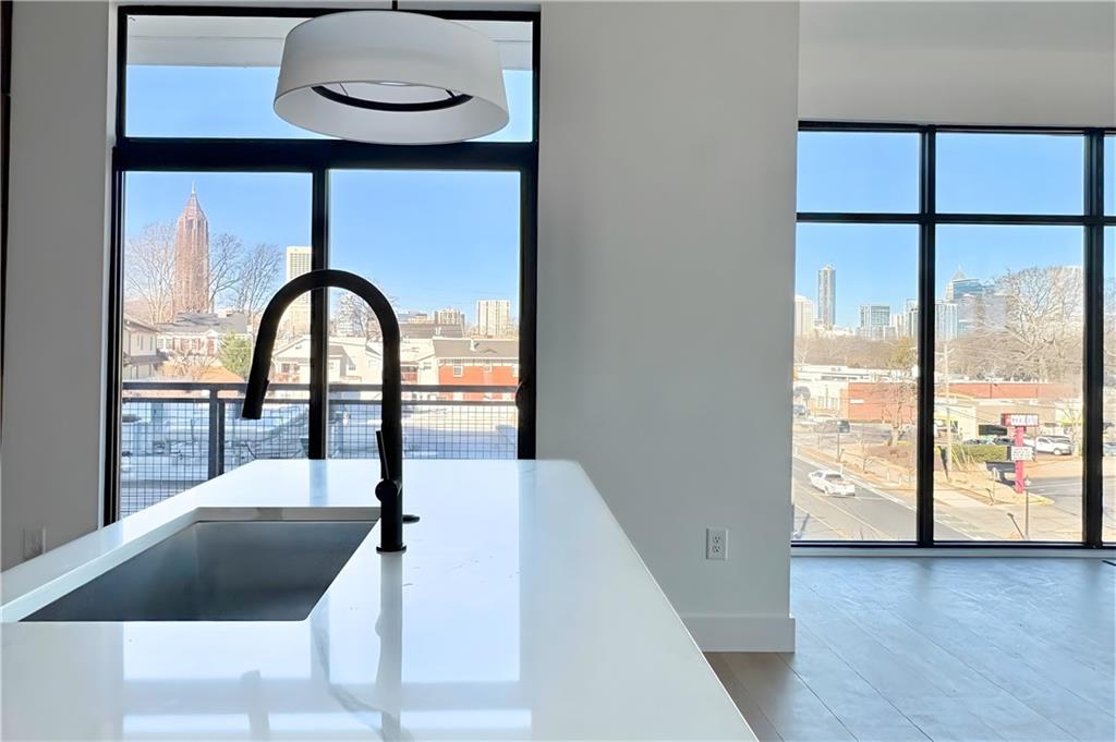 567 Ponce De Leon Avenue 501