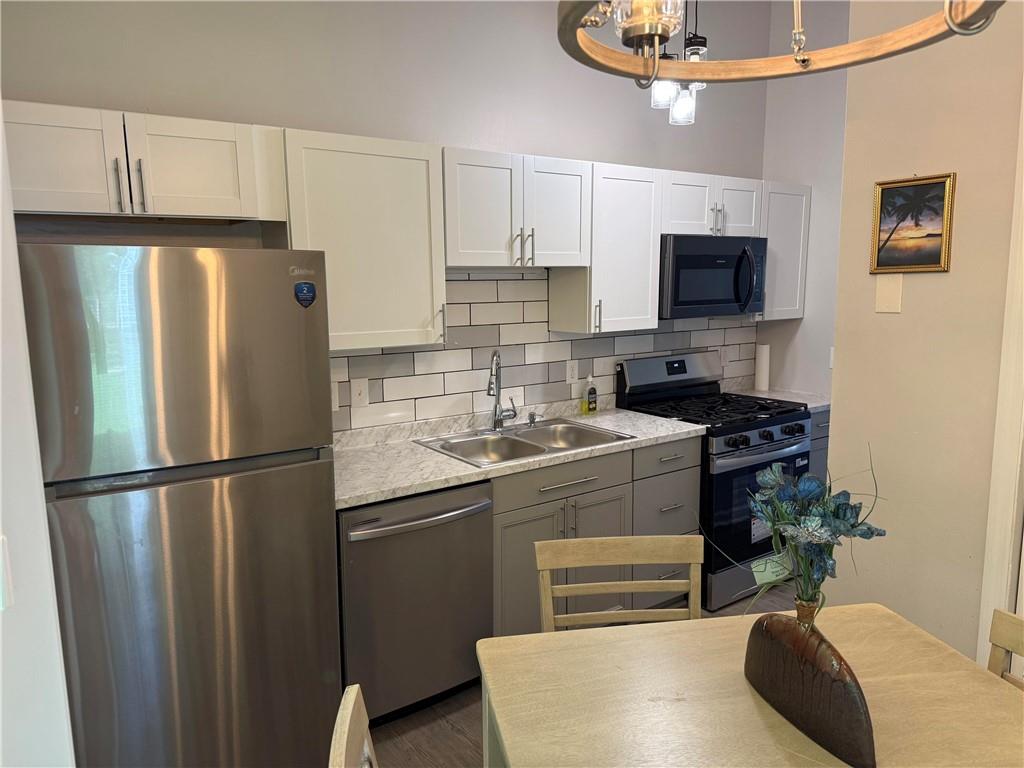 4262 Catalpa Park