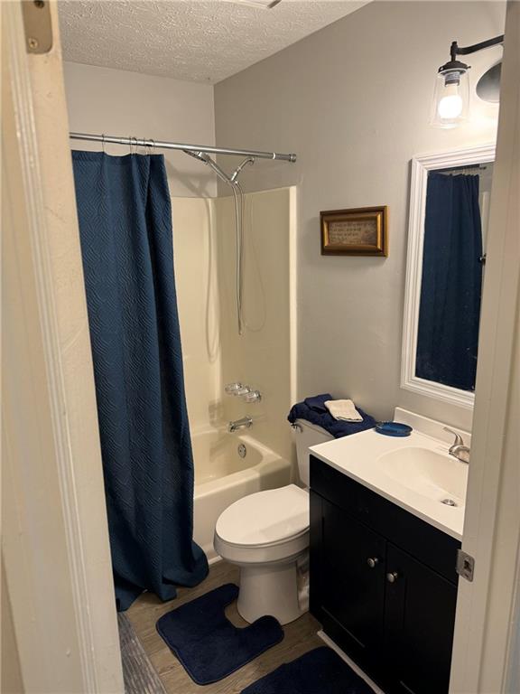 4262 Catalpa Park
