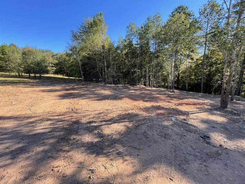 1072 Ford Road