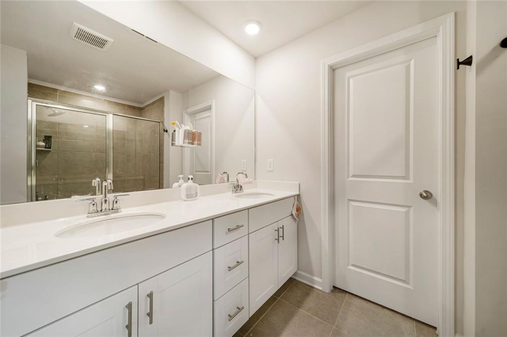 4720 Dufour Drive, Lilburn, Georgia image 30