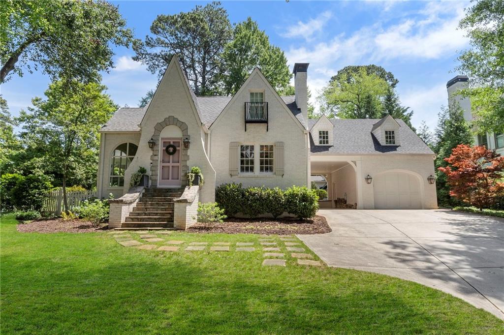 2203 Howell Mill Road NW