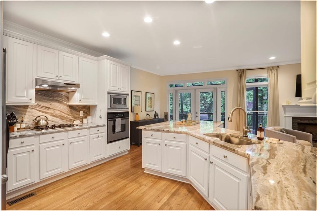 7249 Village Creek Trace, Atlanta, Georgia image 11