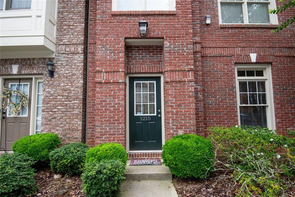1215 Harris Commons Place