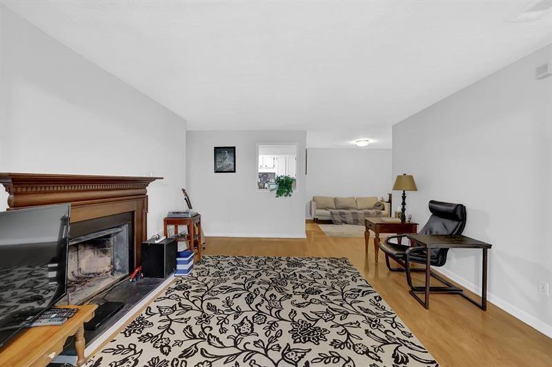 1004 Vicksburg Place