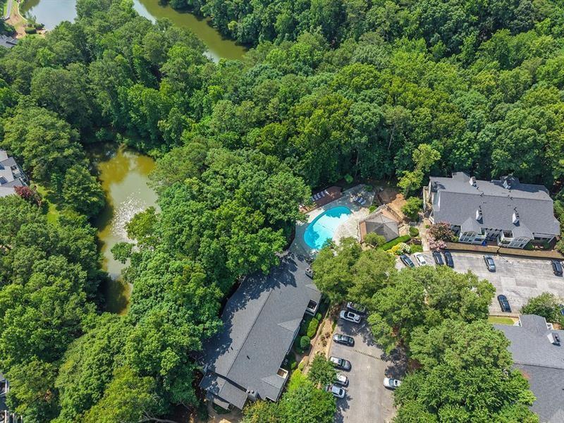 1004 Vicksburg Place