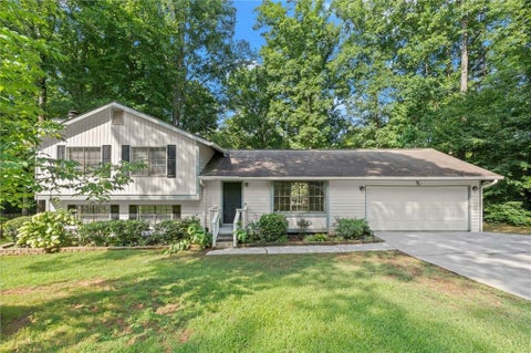 Homes For Sale - 3613 Vinyard Way<br/> Lawrenceville, GA 30044