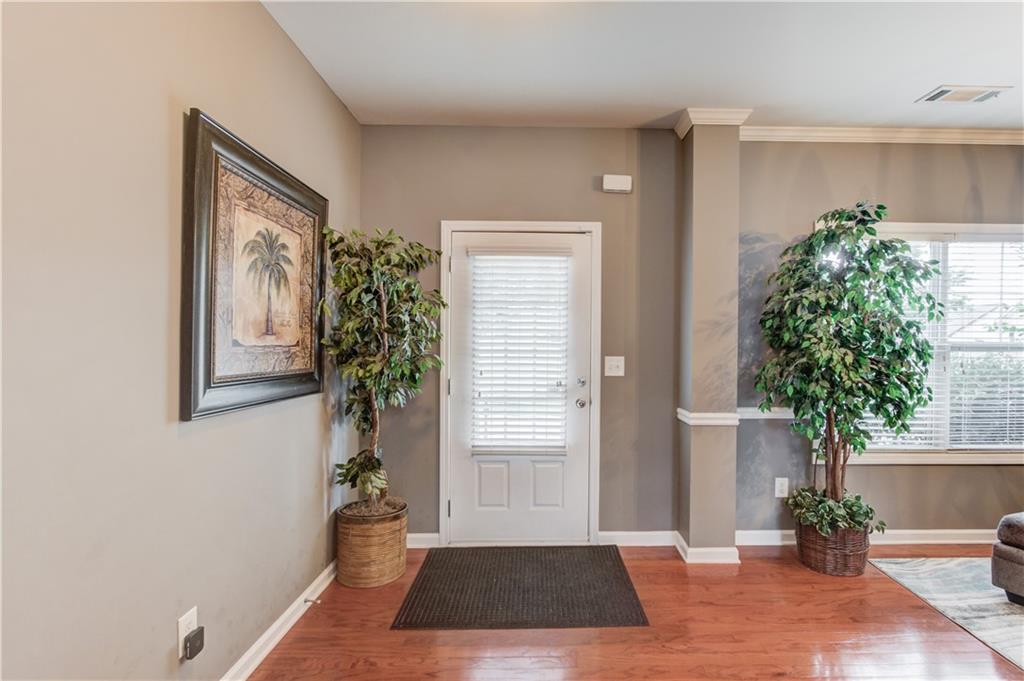 6145 Barker Landing