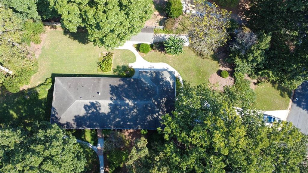 2770 BEVERLY HILLS Drive NE