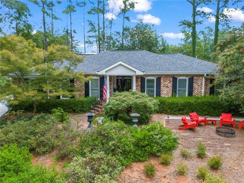 Homes For Sale - 104 Lakeshore Circle<br/> Marietta, GA 30067