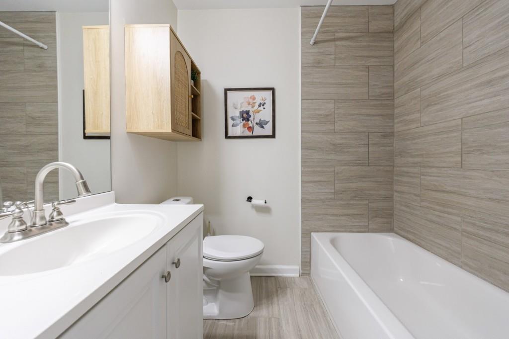 Hillsdale Park - Residential Lease