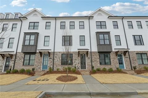 Townhouse For Sale - 5410 Howington Court #179<br/> Buford, GA 30518