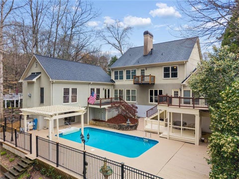 Homes For Sale - 3322 Rough Creek Drive<br/> Woodstock, GA 30189