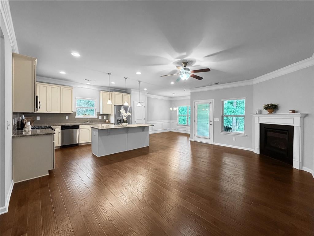 1100 Sycamore Creek Trail