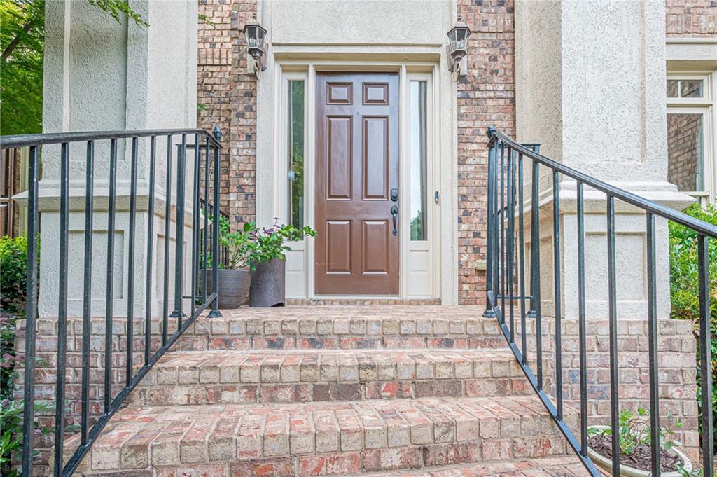 211 Cedarhurst Drive