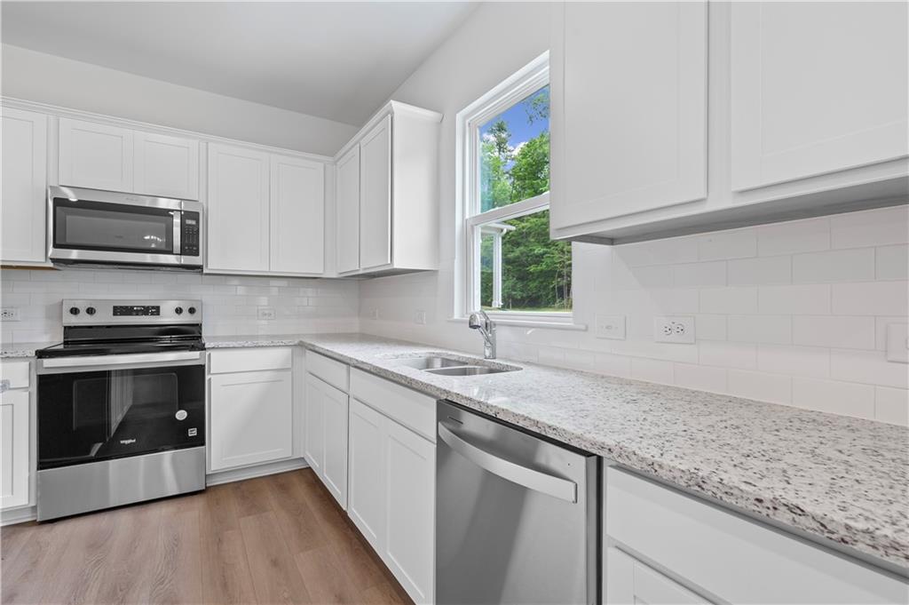 Avery Ridge - Residential