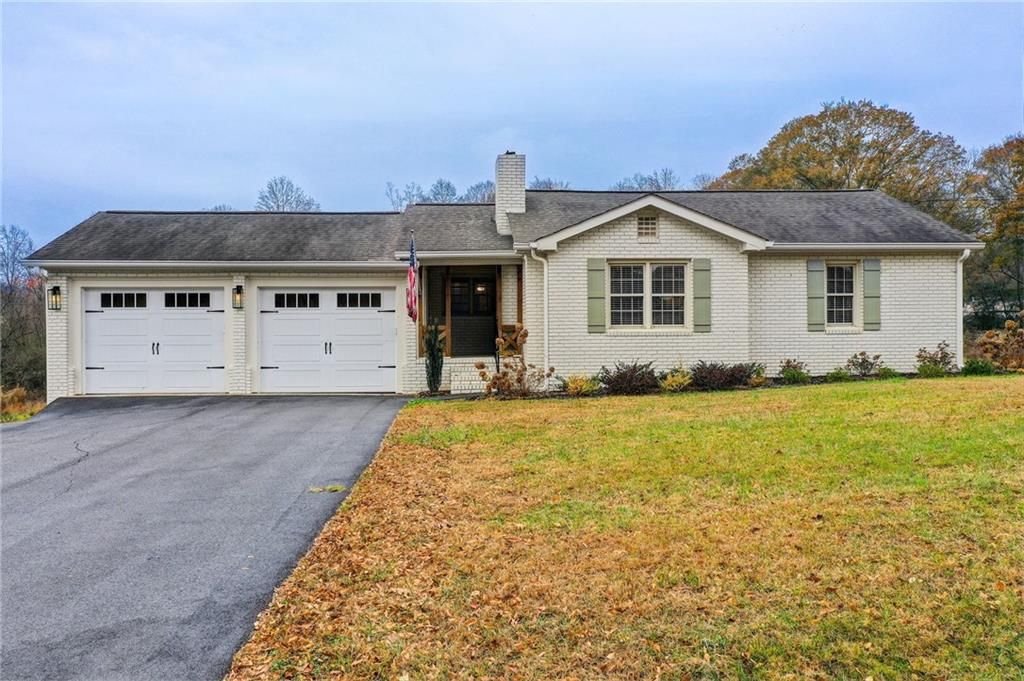 Photo of 5125 Dahlonega Highway, Cumming, GA 30028 (MLS # 7682459)