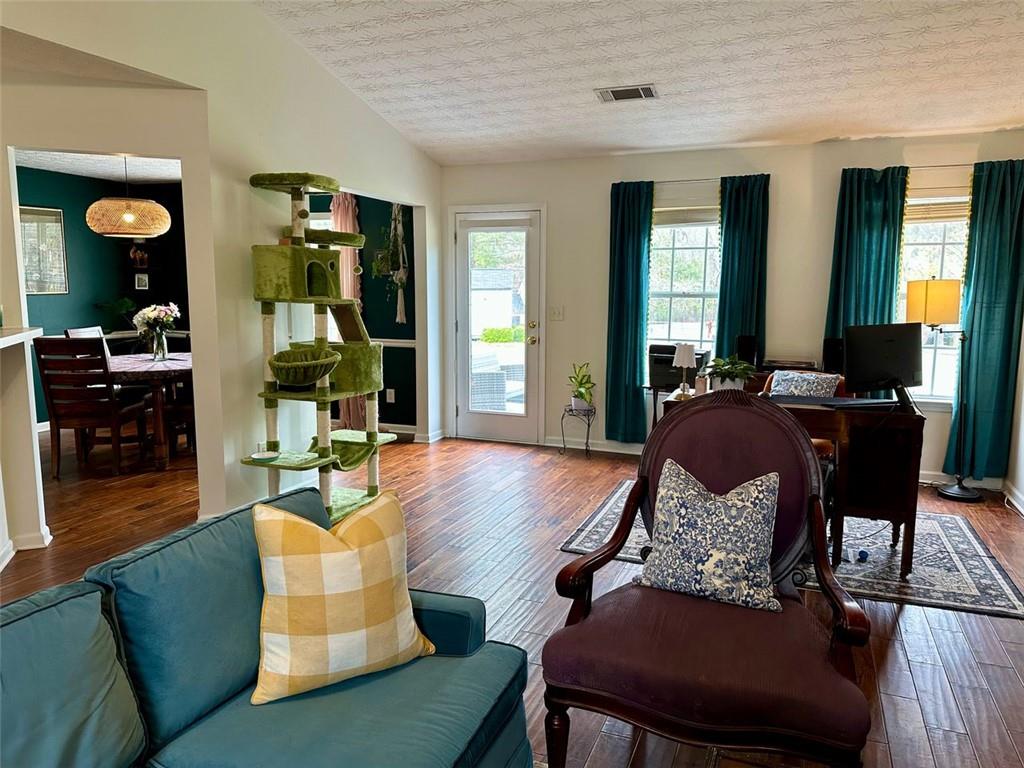 2814 Michelle Lee Drive, Dacula, Georgia image 9