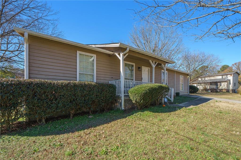 1696 Almand Creek Drive SW