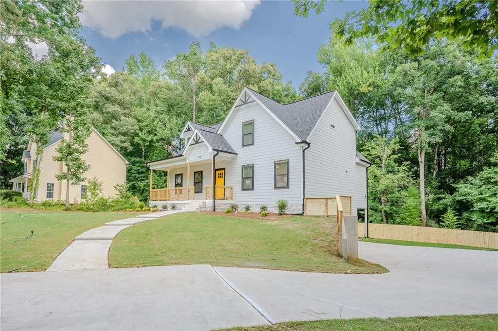 160 Rosewood Circle