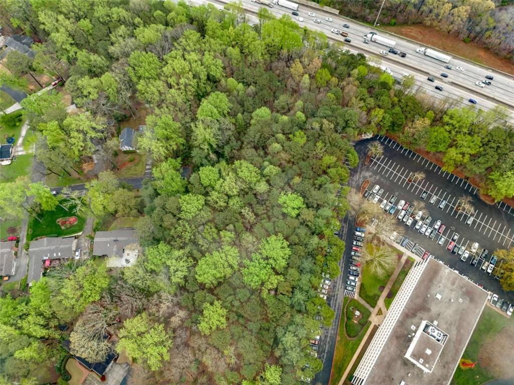 2384 Lauderdale Drive