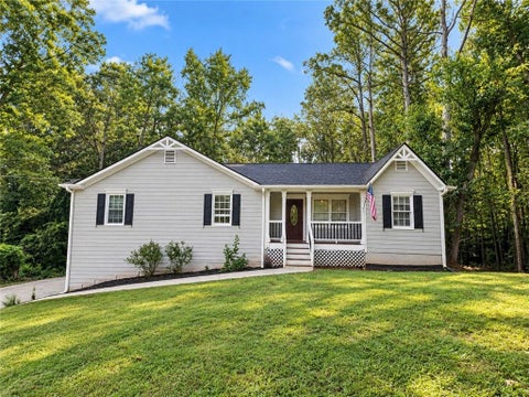 Homes For Sale - 29 Indian Creek Lane<br/> Powder Springs, GA 30127