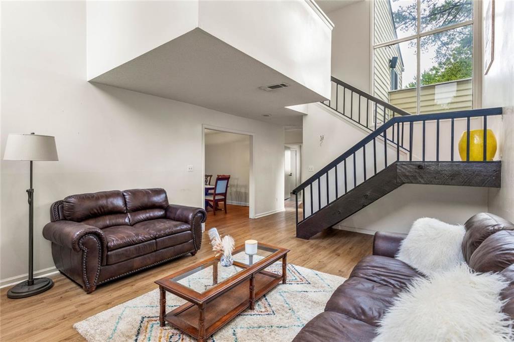 662 Serramonte Drive