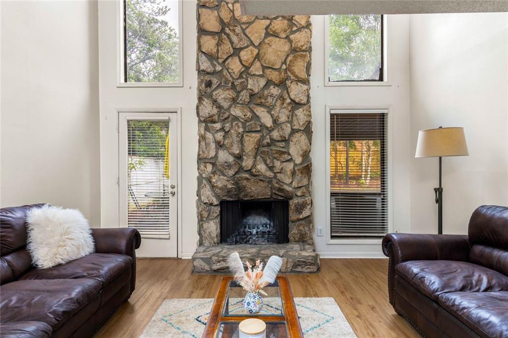 662 Serramonte Drive