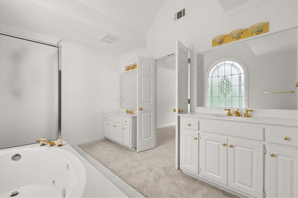 PARK BROOKE - Residential