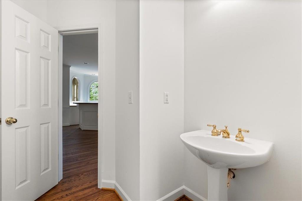 PARK BROOKE - Residential