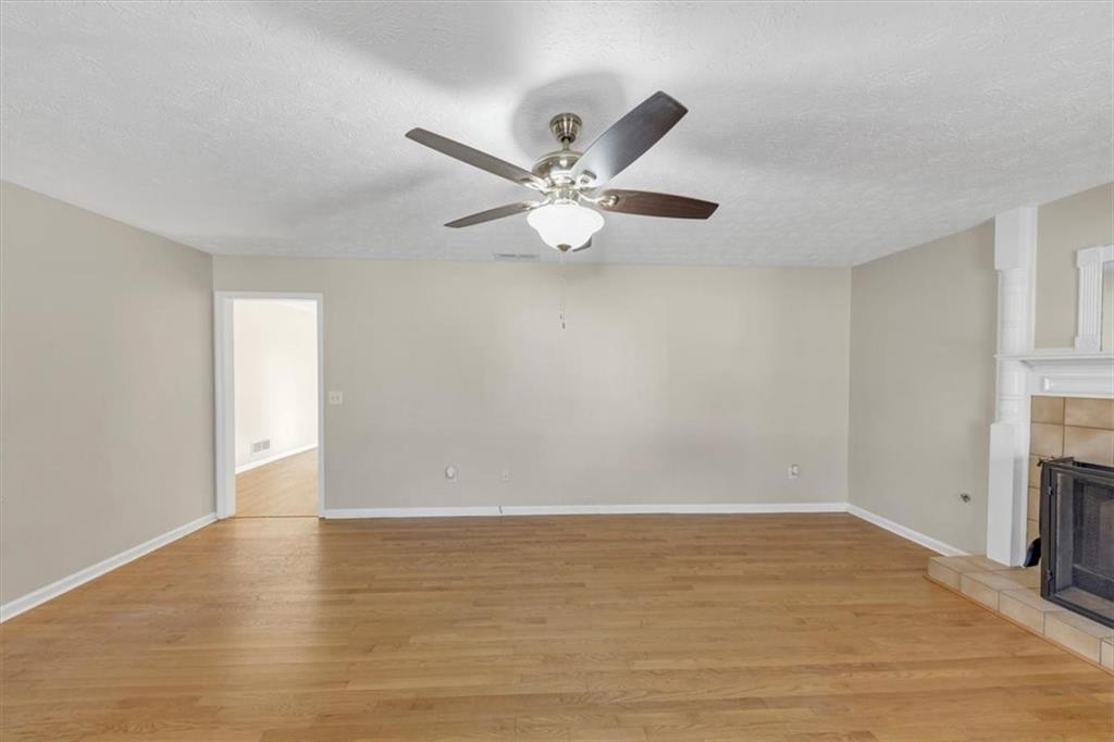 742 Wilkes Drive, Loganville, Georgia image 13