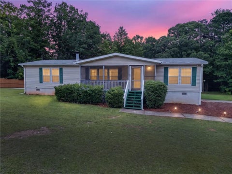 Homes For Sale - 4094 Yancey Road<br/> Douglasville, GA 30135
