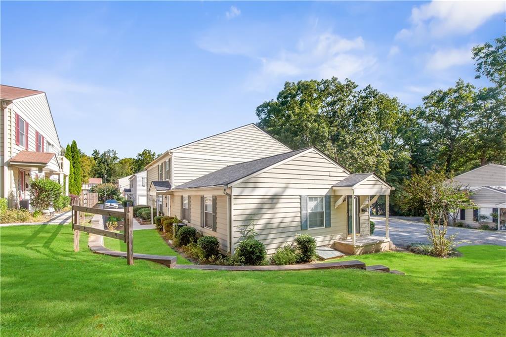 1382 Old Coach Road SW