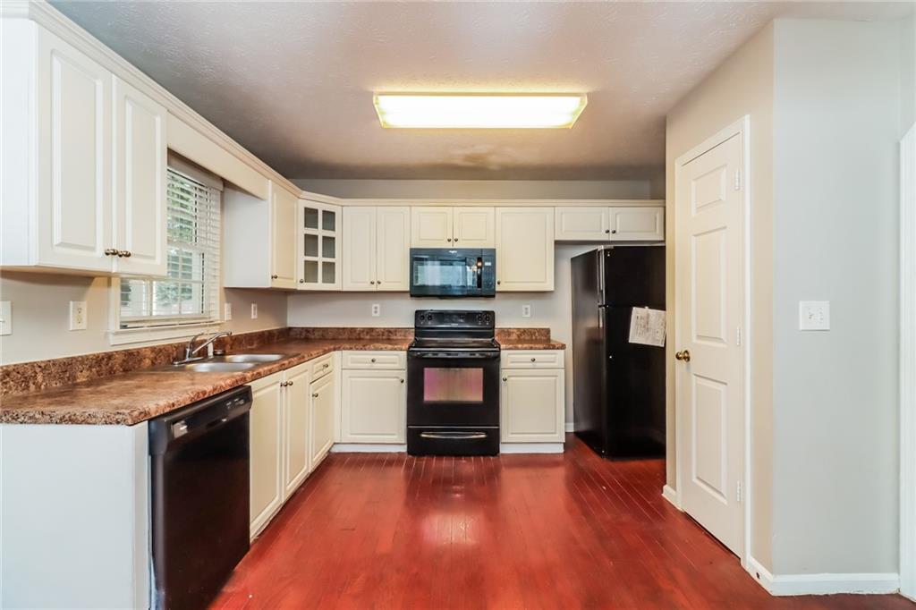 284 Kent Lane