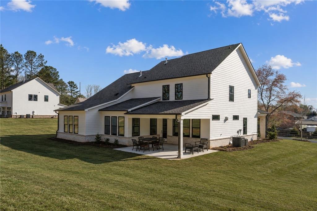 208 Knollwood Bend