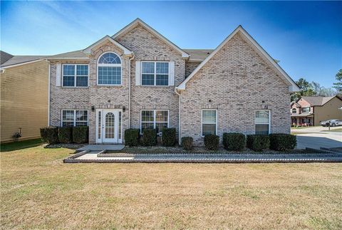 Homes For Sale - 6595 Piazza Drive<br/> Jonesboro, GA 30238