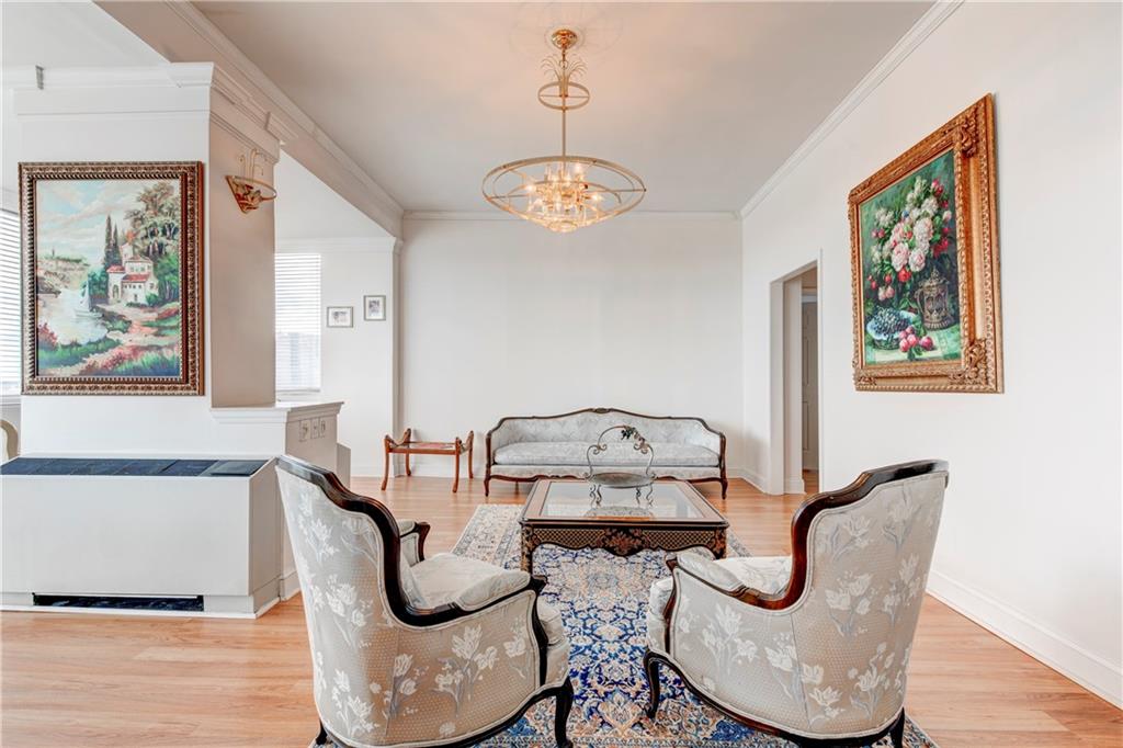 215 Piedmont Avenue NE 2203