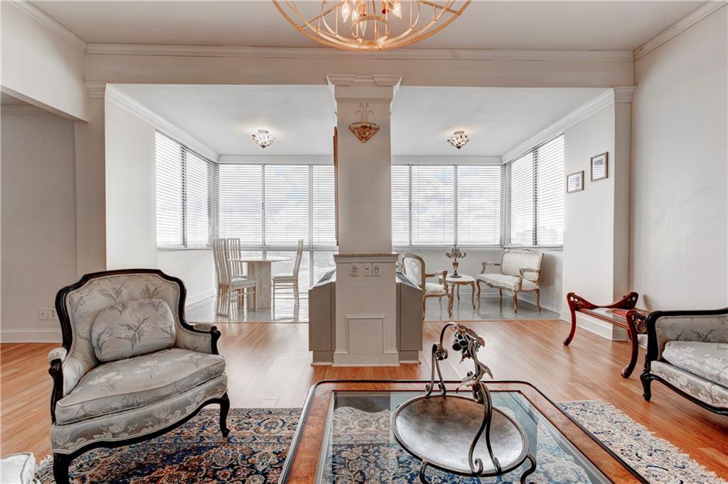 215 Piedmont Avenue NE 2203